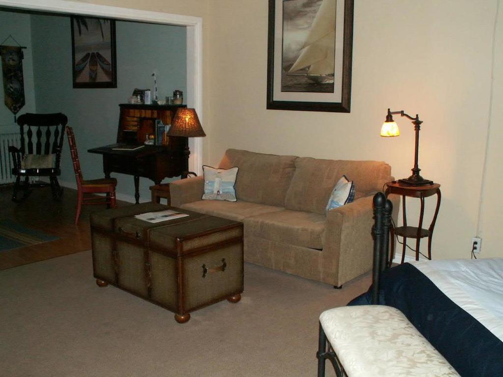 Canalside Restaurant, Inn & Kitchen Store Port Colborne Kamer foto