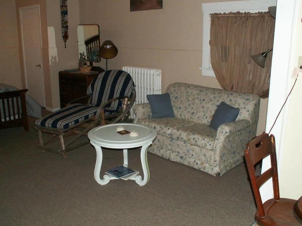 Canalside Restaurant, Inn & Kitchen Store Port Colborne Kamer foto